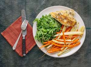 menu_small__Rosemary_Roasted_Chicken_with_Parsnips_and_Carrots_BEAUTY